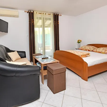 Apartament Dulabic *
